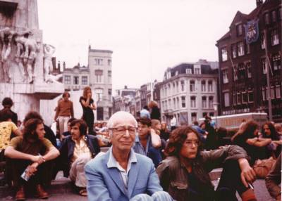 dave_with_hippies_in_amsterdam_1971.jpg